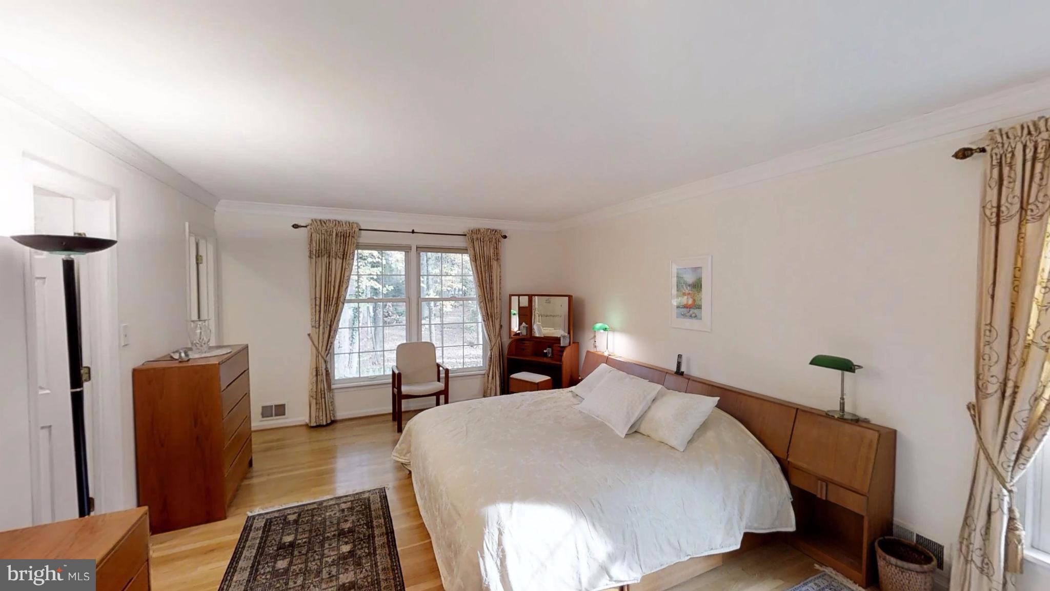 12007 Whip Road Reston, VA 20191 - Photo 14 of 25 Bath (Master)