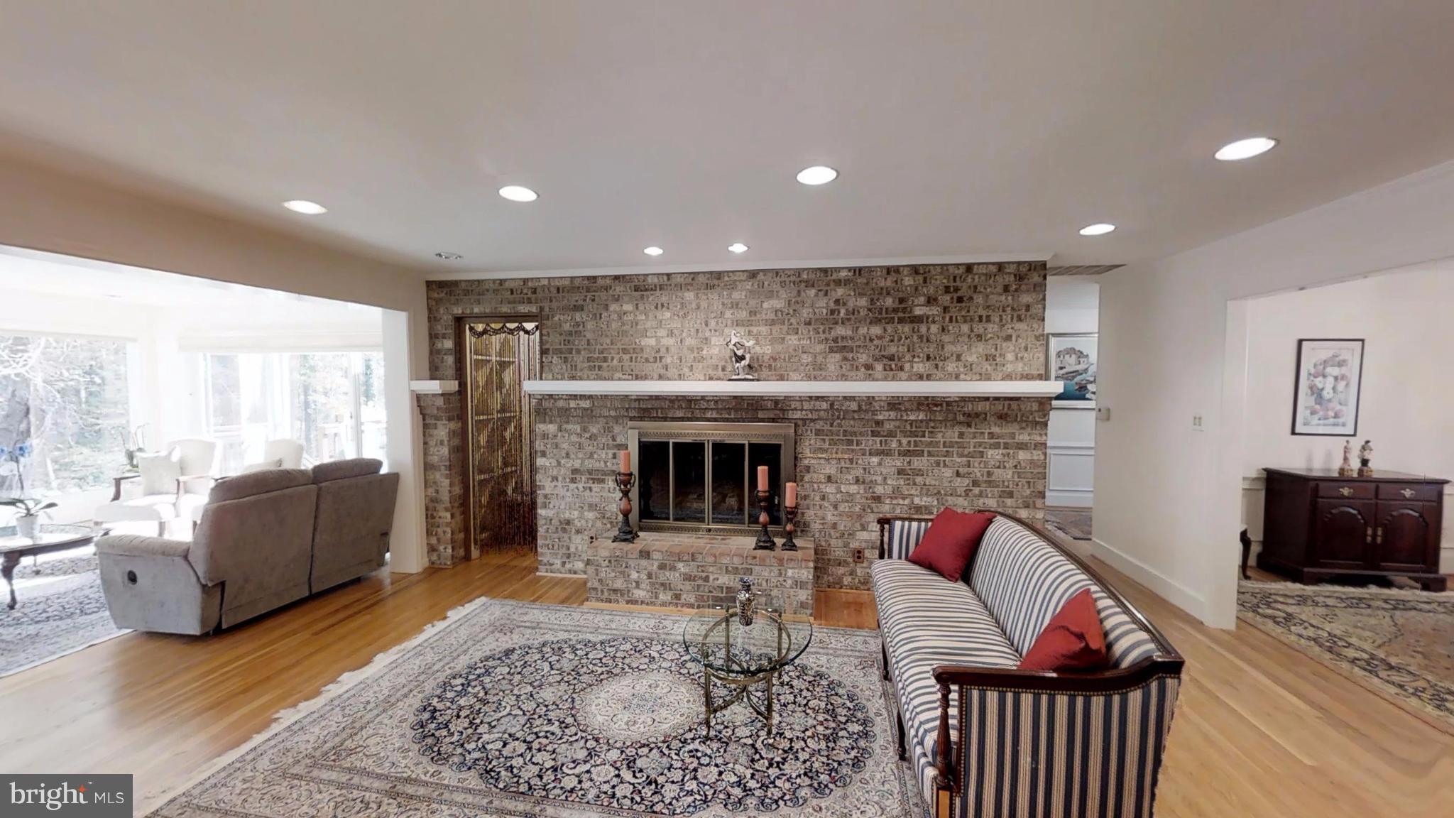 12007 Whip Road Reston, VA 20191 - Photo 10 of 25 Family Room