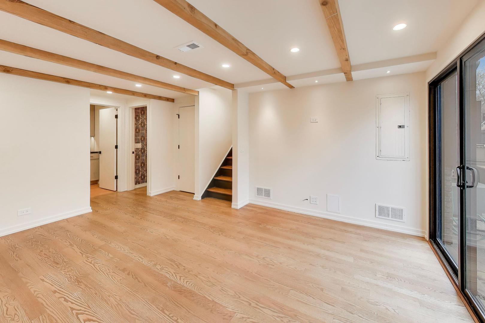 3530 Hillside Road Evanston, IL 60201 - Photo 16 of 27 a view of an empty room