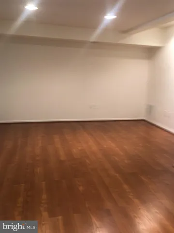 a view of room with an empty space