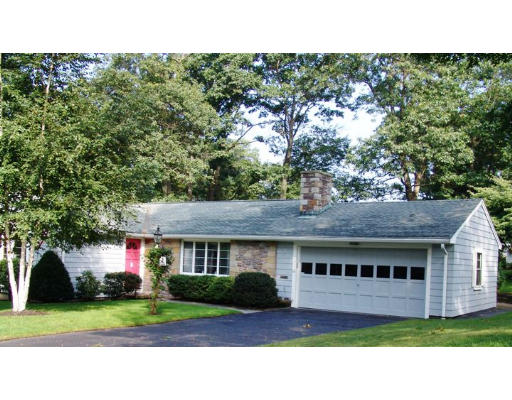 15 Colonial Road Hingham, MA 02043 - Photo 2 of 10 Gallery Image 2