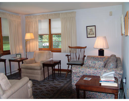15 Colonial Road Hingham, MA 02043 - Photo 8 of 10 Gallery Image 8