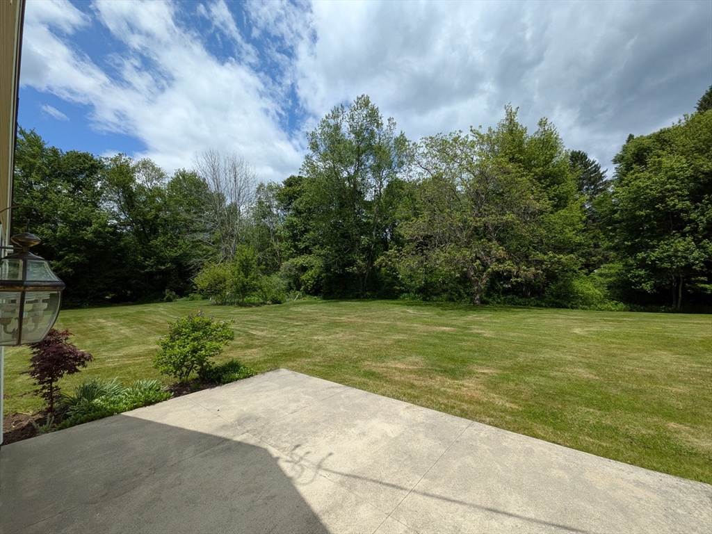5 Hollow Road Wilbraham, MA 01095 - Photo 9 of 35