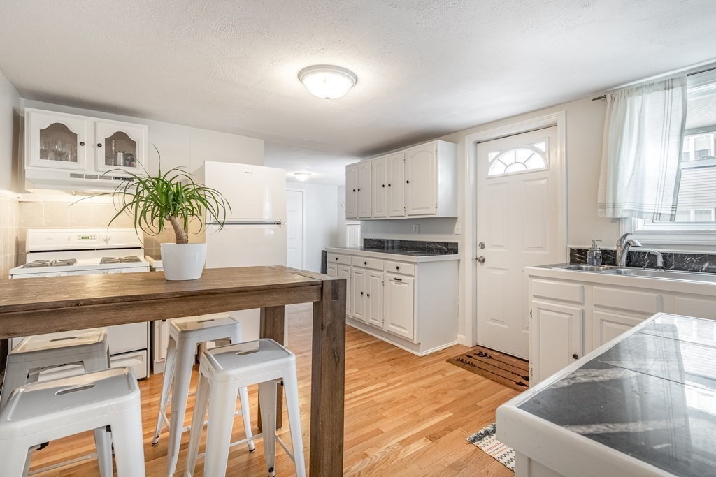 528 East 3rd Street, Unit 1 Boston, MA 02127 - Photo 8 of 20