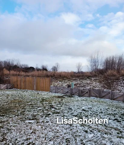 $285,000 | 9794 Crystal Circle, Zeeland, MI 49464