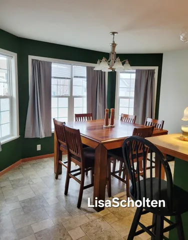 $285,000 | 9794 Crystal Circle, Zeeland, MI 49464