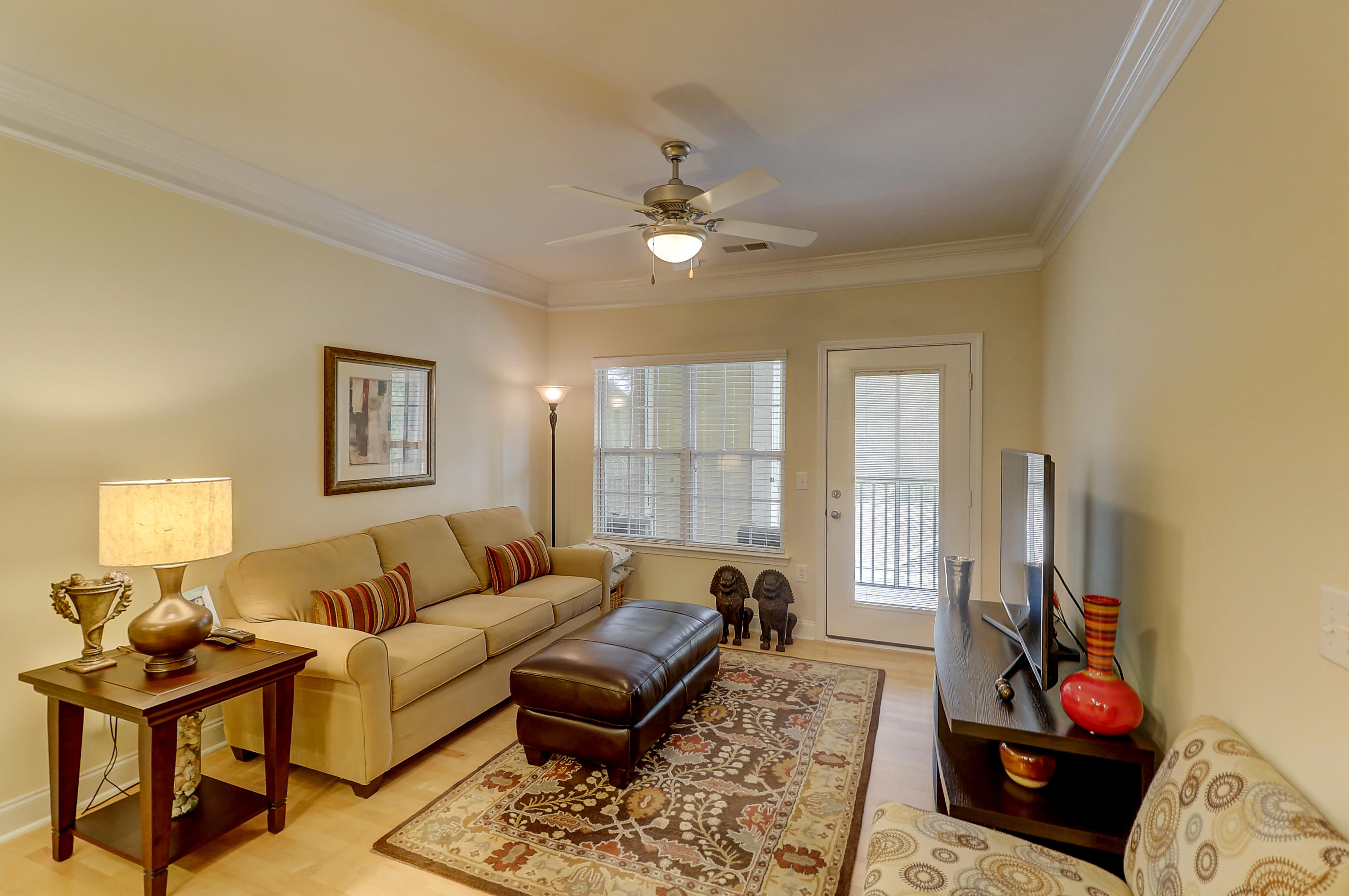 1324 Basildon Road Mount Pleasant, SC 29466 - Photo 10 of 37 Family Room