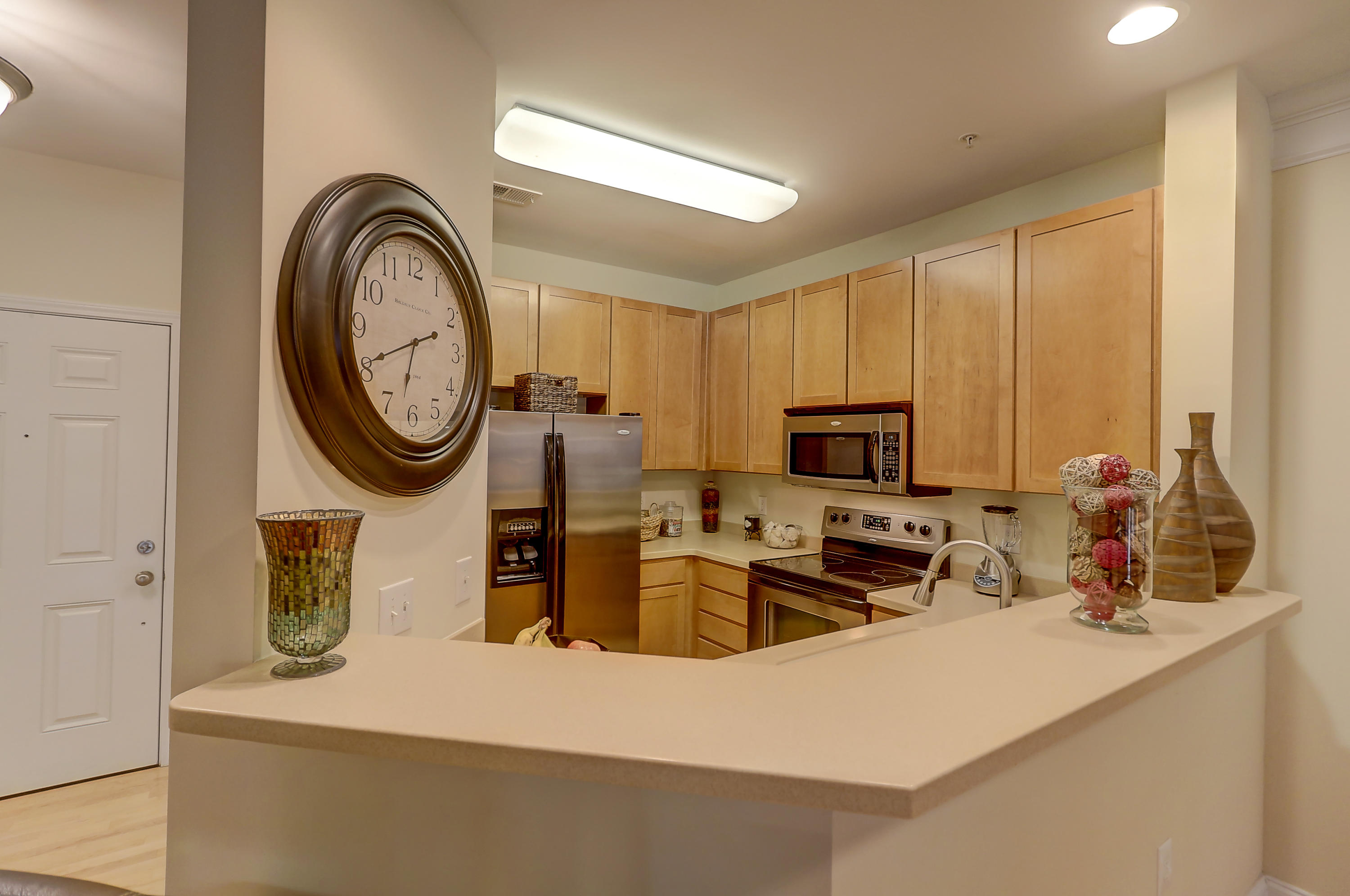 1324 Basildon Road Mount Pleasant, SC 29466 - Photo 4 of 37 Kitchen