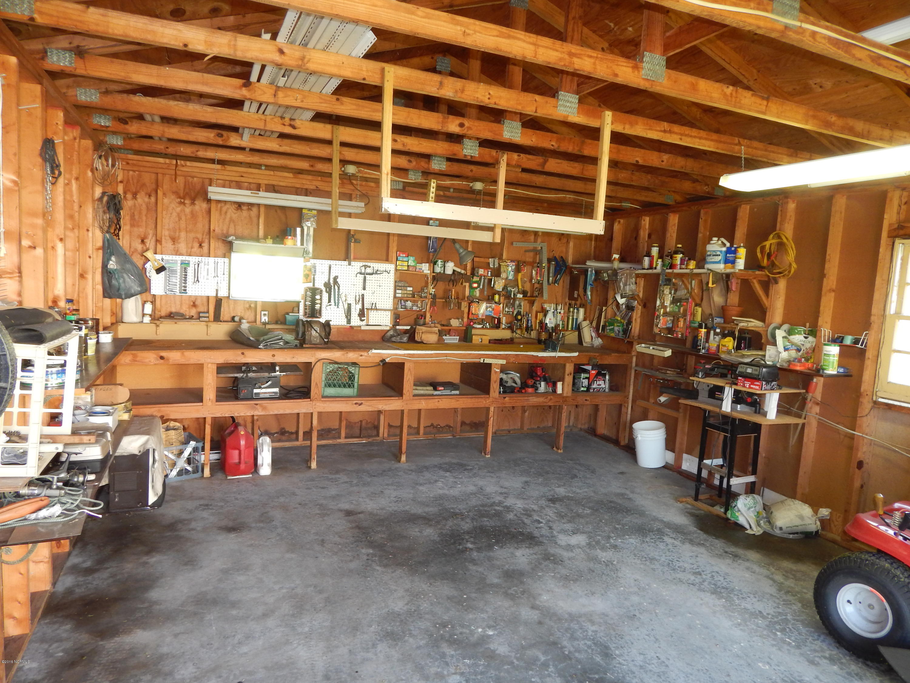 1178 Hibbs Road Newport, NC 28570 - Photo 22 of 23 Workshop