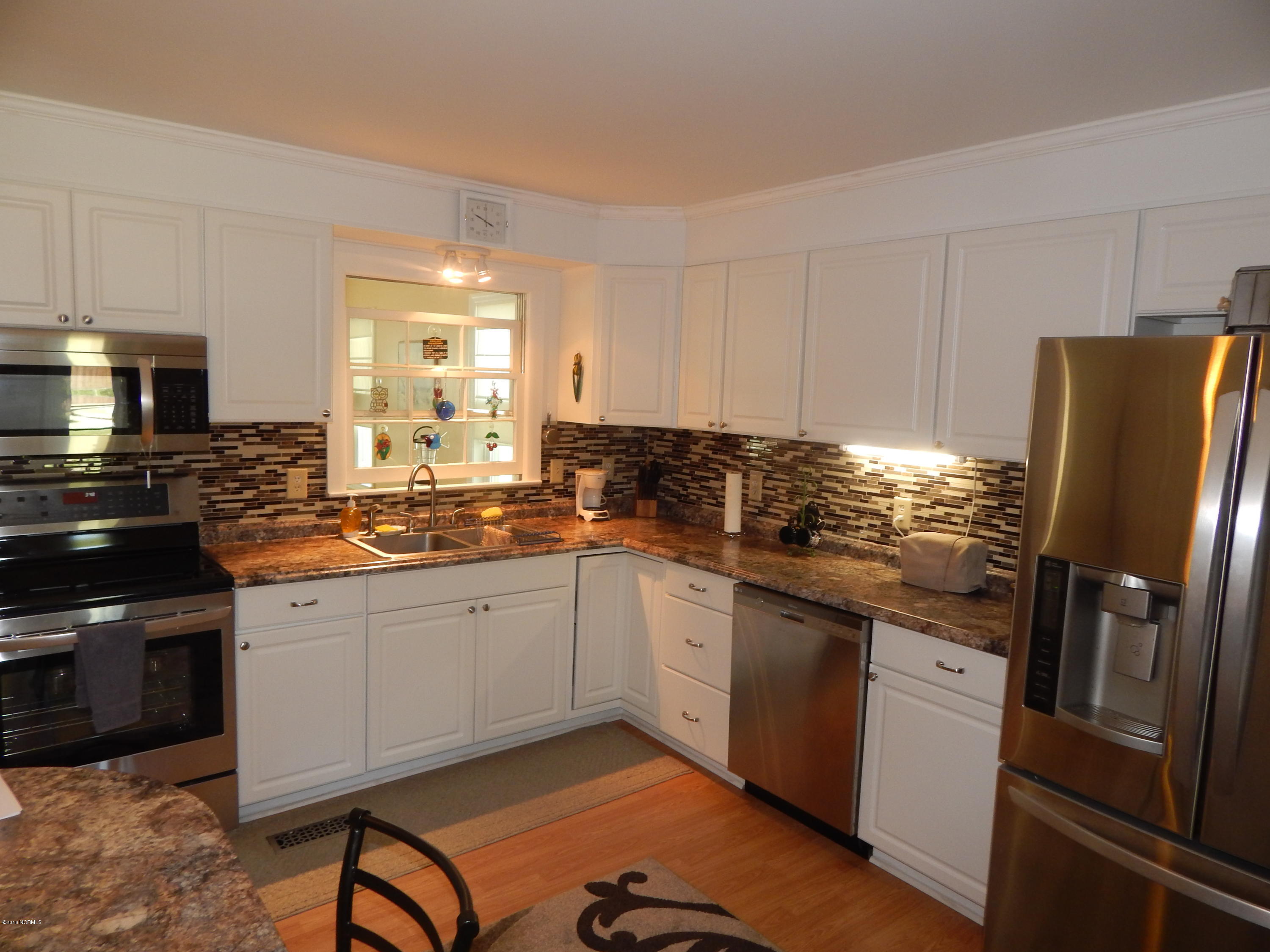 1178 Hibbs Road Newport, NC 28570 - Photo 6 of 23 Kitchen