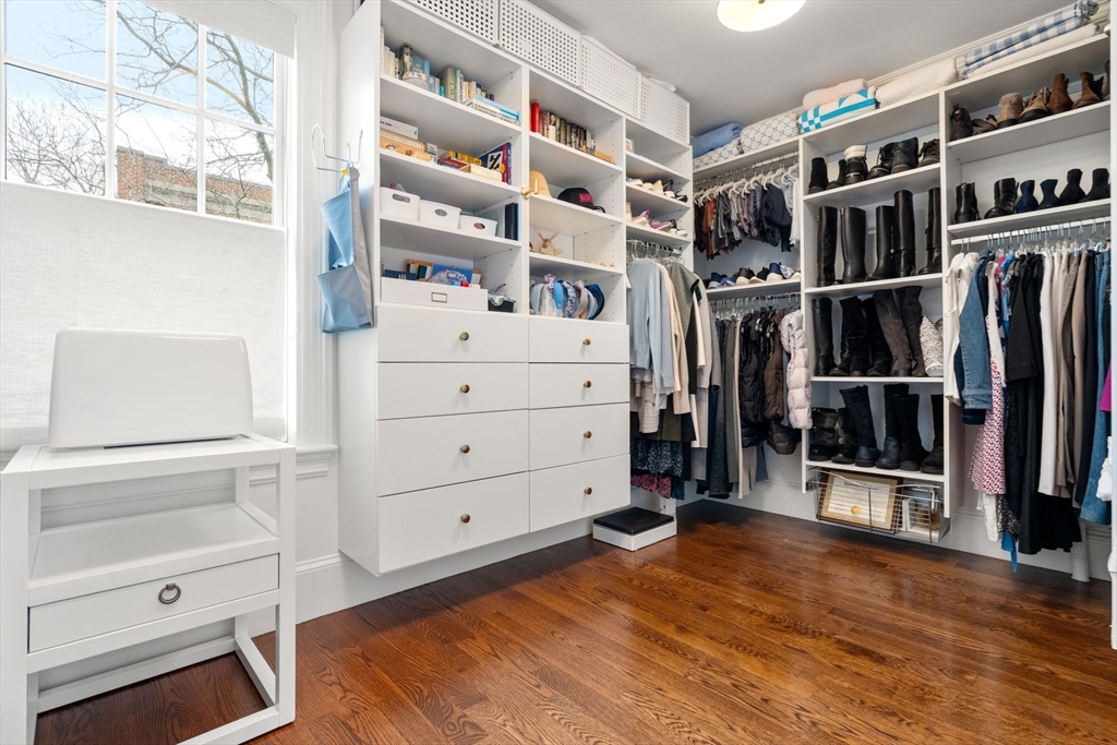 27 Summit Avenue, Unit 27 Brookline, MA 02446 - Photo 16 of 26