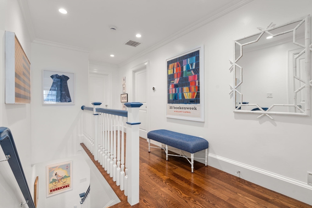 27 Summit Avenue, Unit 27 Brookline, MA 02446 - Photo 17 of 26