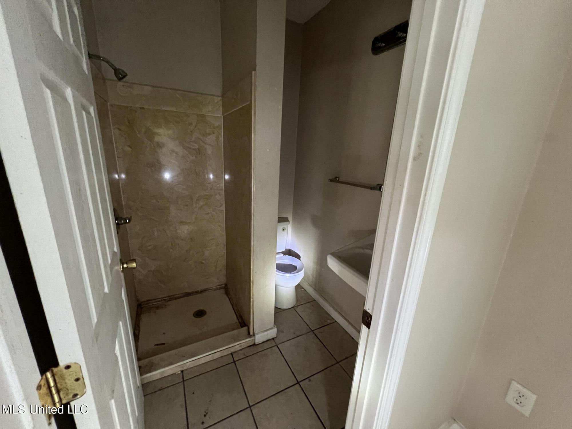 4812 Community Avenue Moss Point, MS 39563 - Photo 11 of 28 IMG_4458