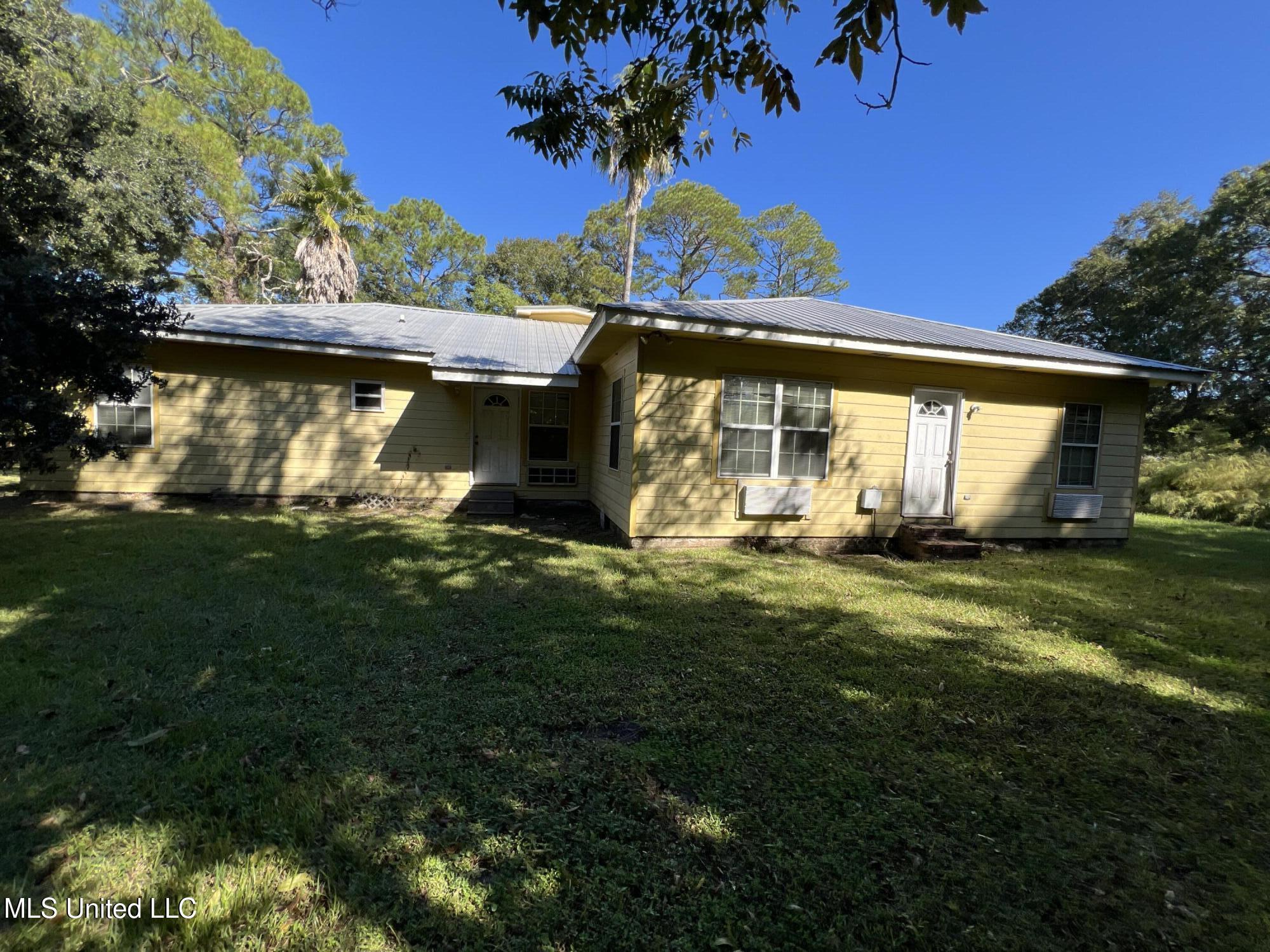 4812 Community Avenue Moss Point, MS 39563 - Photo 27 of 28 IMG_4478