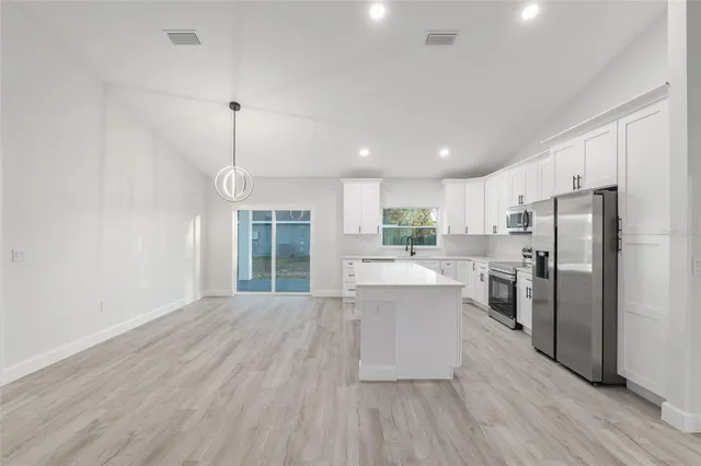 $328,000 | 4612 Southwest 149th Street, Ocala, FL 34473