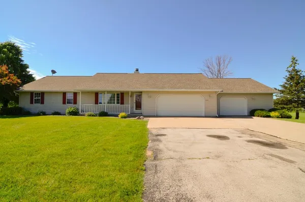 $449,900 | 4350 Champion Road, New Franken, WI 54229