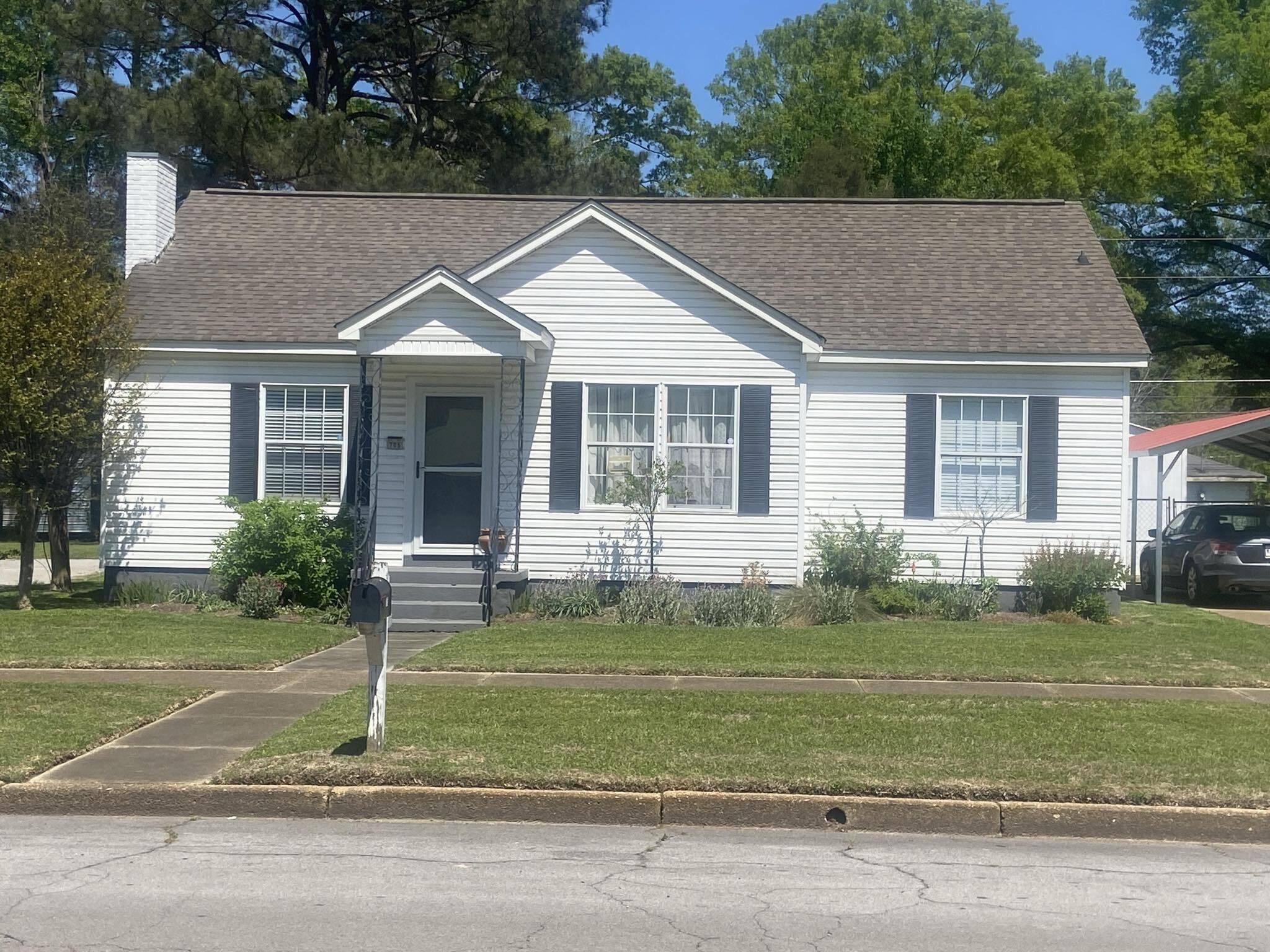 705 South Main Street Amory, MS 38821 - Photo 1 of 1 Gallery Image 1