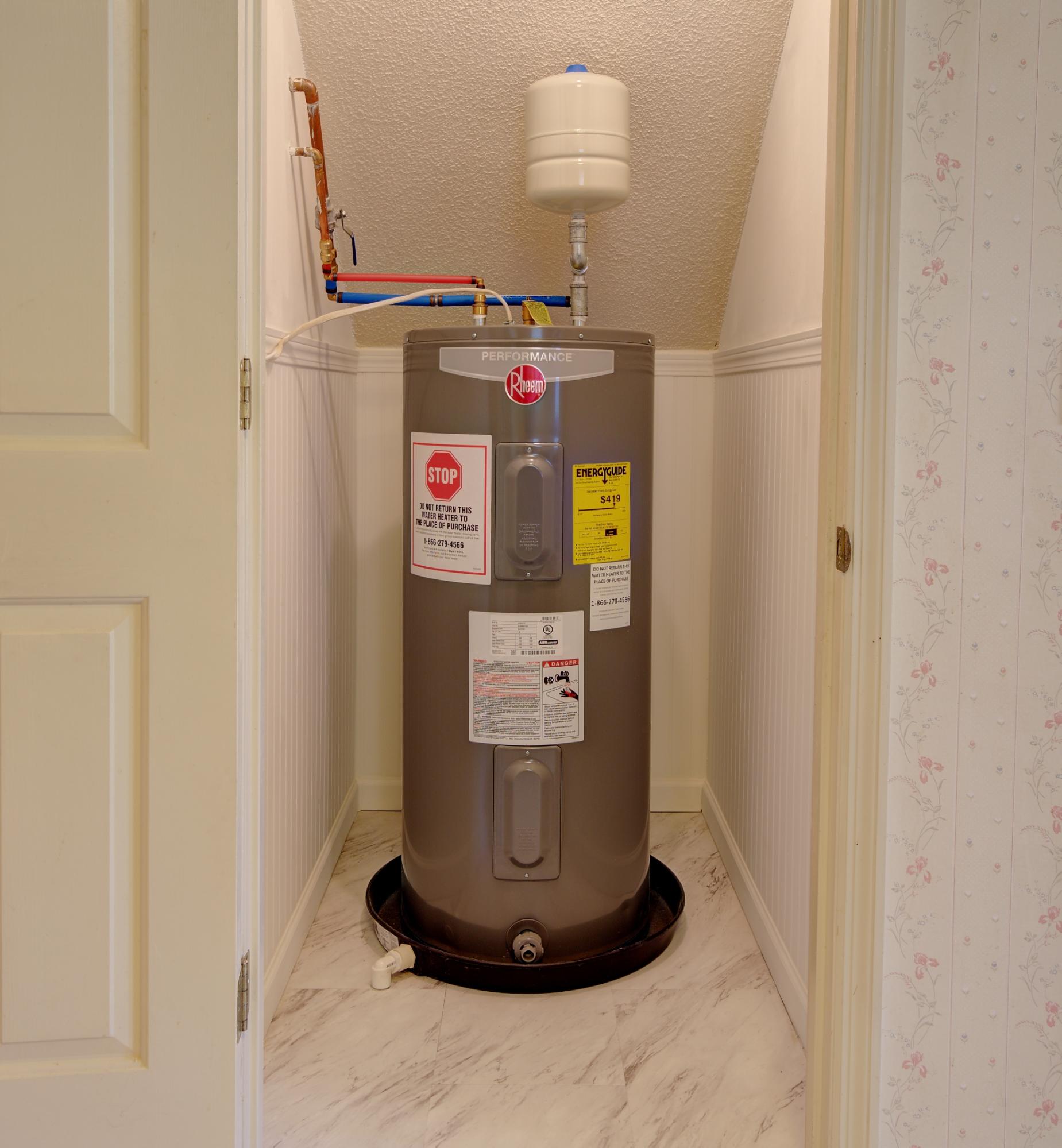 8405 Morin Road Chattanooga, TN 37421 - Photo 24 of 25 84 WaterHeater_1_2T0A2568jpg