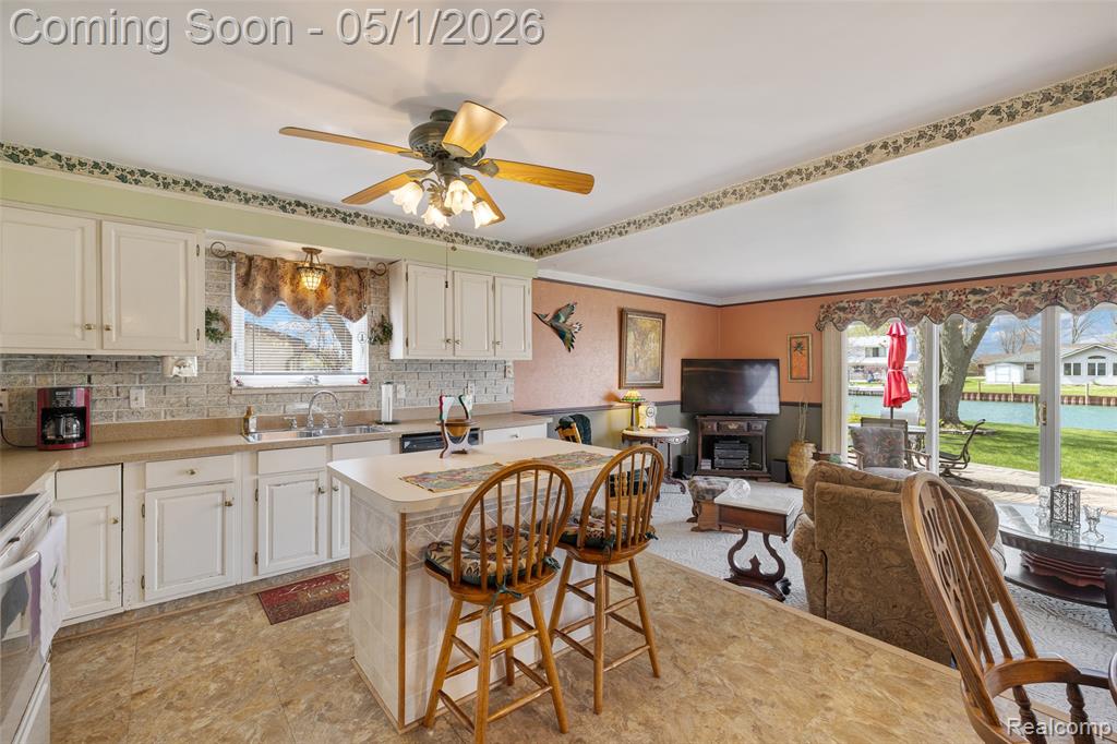 7244 Cardinal Road Algonac, MI 48001 - Photo 16 of 63