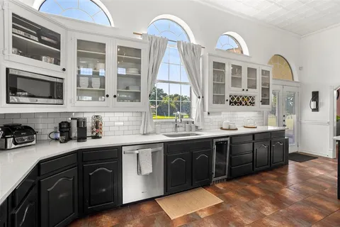 $950,000 | 5200 Hopper Road, Burleson, TX 76028