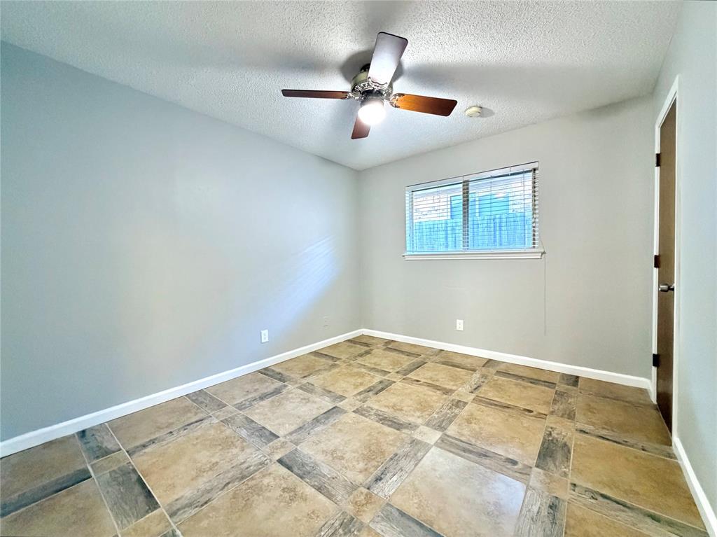 1821 Broadway Street Denton, TX 76201 - Photo 17 of 21 a view of an empty room