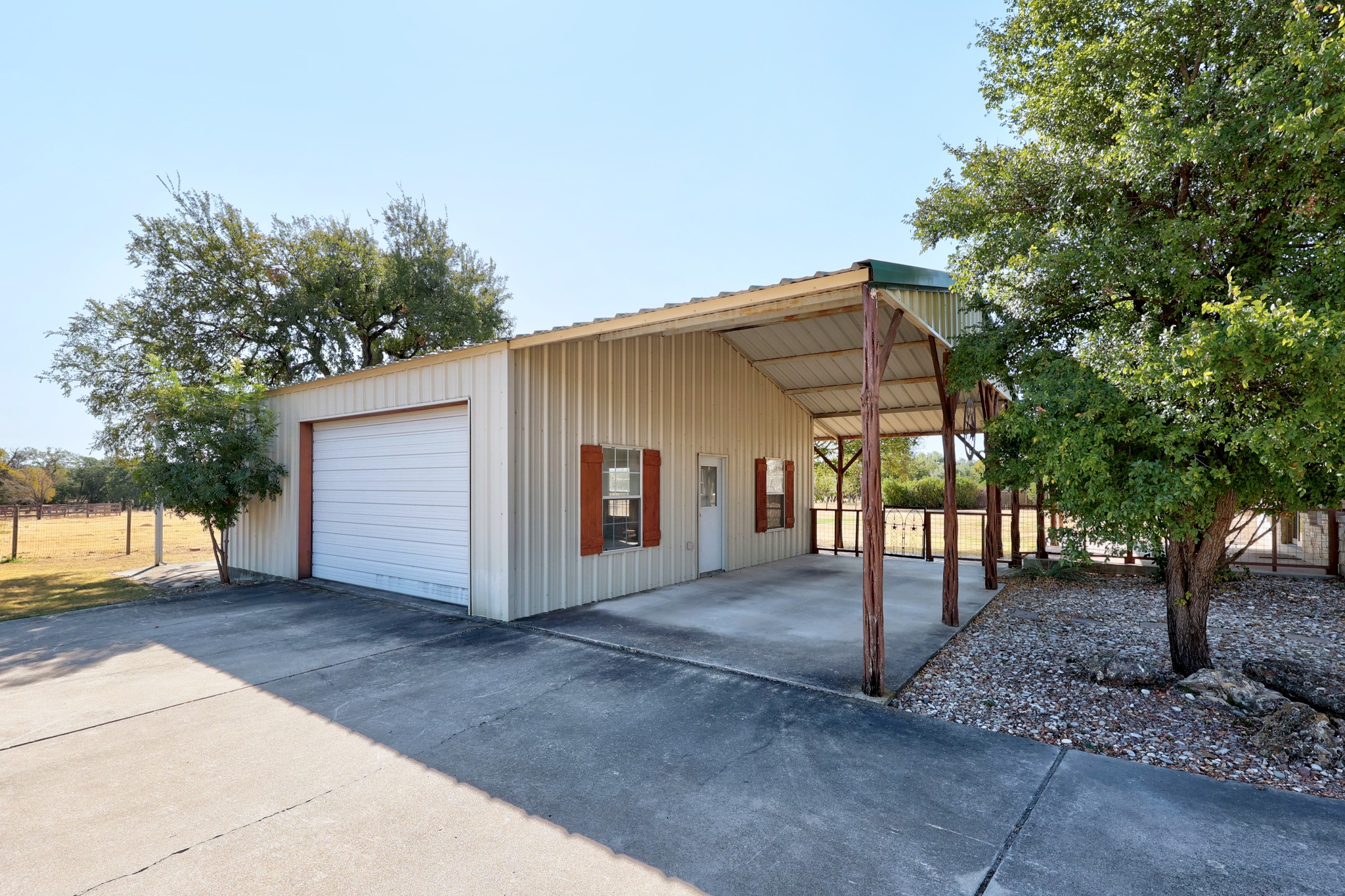 2356 Cedar Hollow Road Georgetown, TX 78628 - Photo 33 of 40 Gallery Image 33