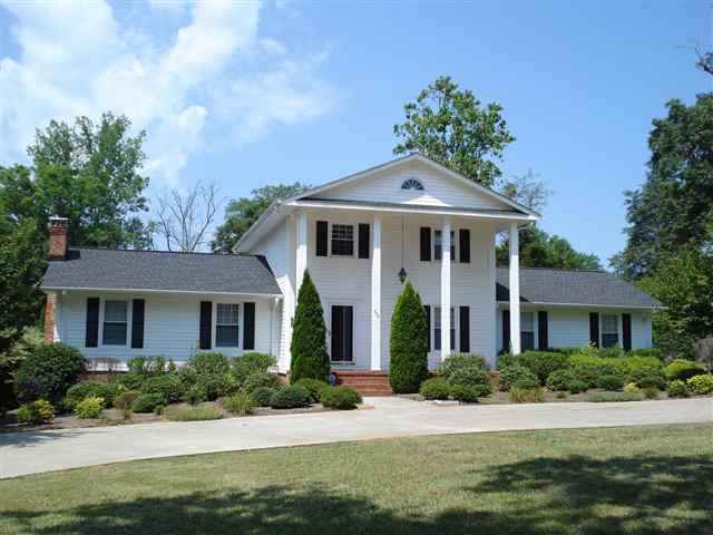 335 Stewart Gin Road Liberty, SC 29657 - Photo 1 of 16
