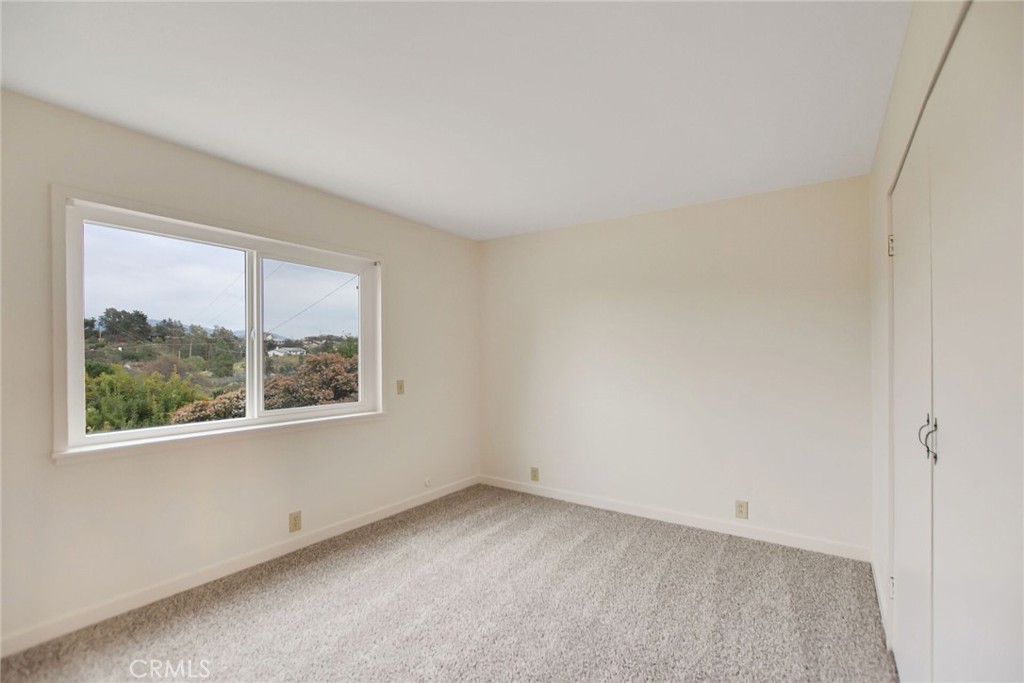 6750 Rainbow Heights Road Fallbrook, CA 92028 - Photo 23 of 64 Downstairs Bedroom 1