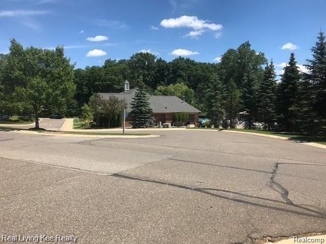 3466 Tremonte Circle, Unit 155 Rochester, MI 48306 - Photo 26 of 29 GetMedia (3).jpg