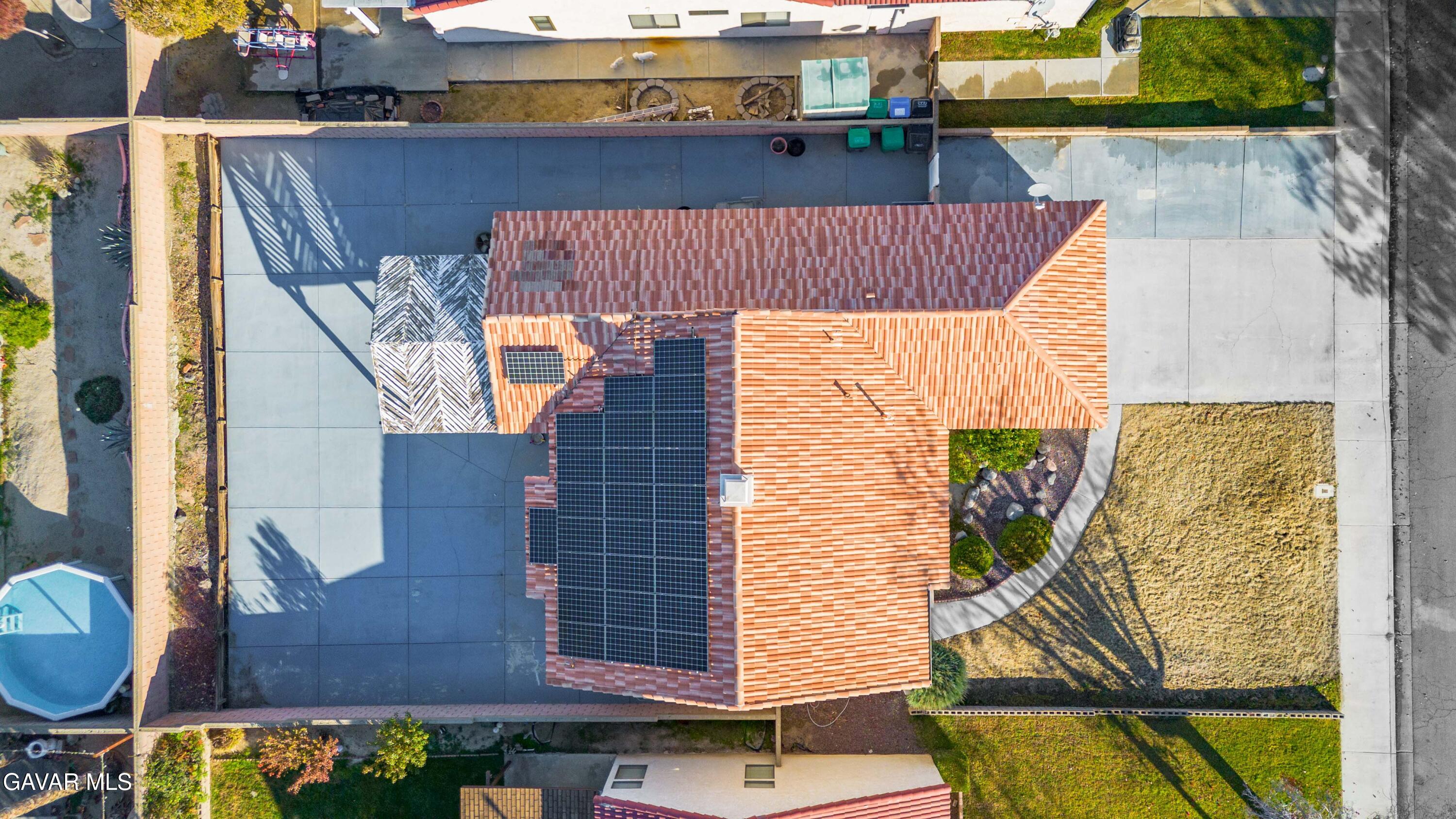 44239 Fenner Avenue Lancaster, CA 93536 - Photo 30 of 31 an aerial view of a house with swimming pool
