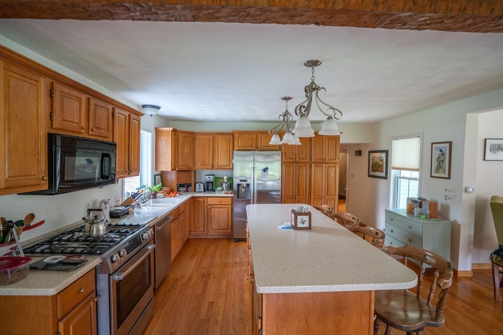 55 Baker Street Amherst, MA 01002 - Photo 11 of 29 Gallery Image 11