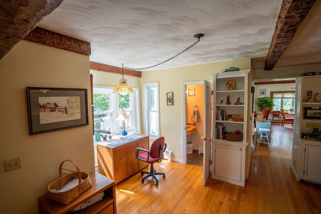 55 Baker Street Amherst, MA 01002 - Photo 13 of 29 Gallery Image 13