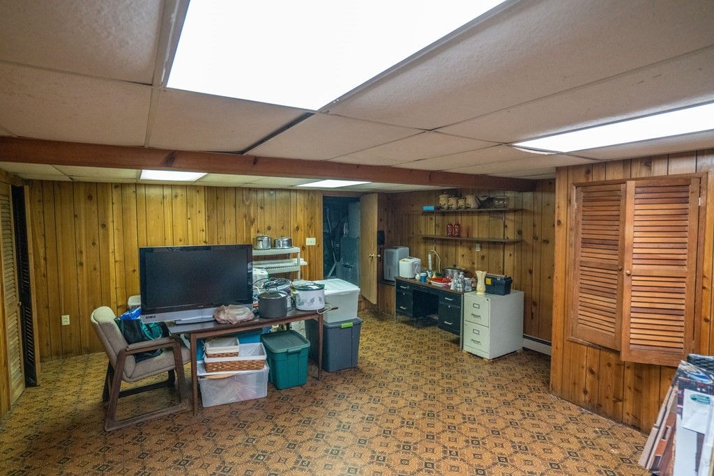 55 Baker Street Amherst, MA 01002 - Photo 26 of 29 Gallery Image 26