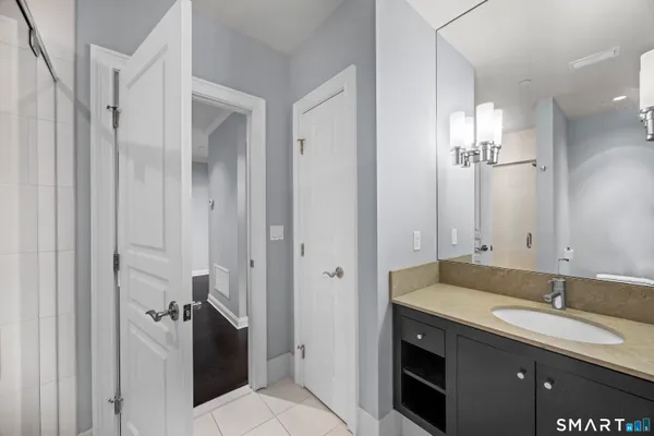 $6,500 | 100 Parrott Drive, Unit 1106, Shelton, CT 06484