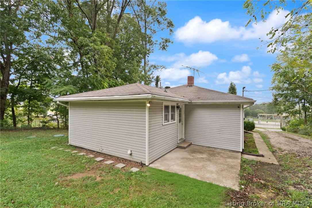 8185 Pekin Road Greenville, IN 47124 - Photo 31 of 35 Gallery Image 31