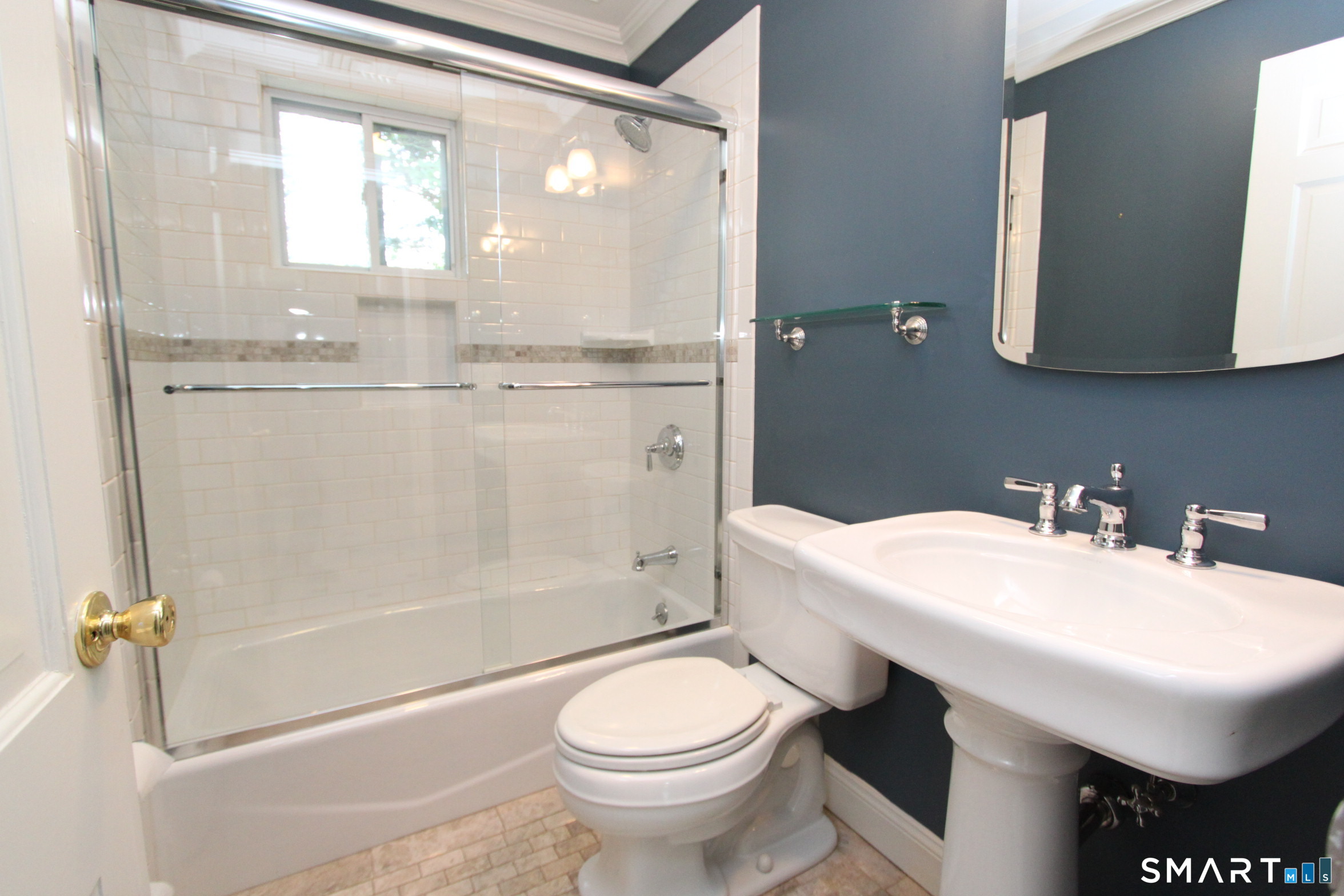 310 Plattsville Road Trumbull, CT 06611 - Photo 11 of 36 Gallery Image 11