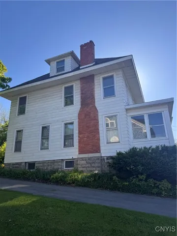 $297,000 | 1607 West Genesee Street, Syracuse, NY 13204