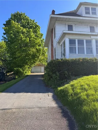 $297,000 | 1607 West Genesee Street, Syracuse, NY 13204