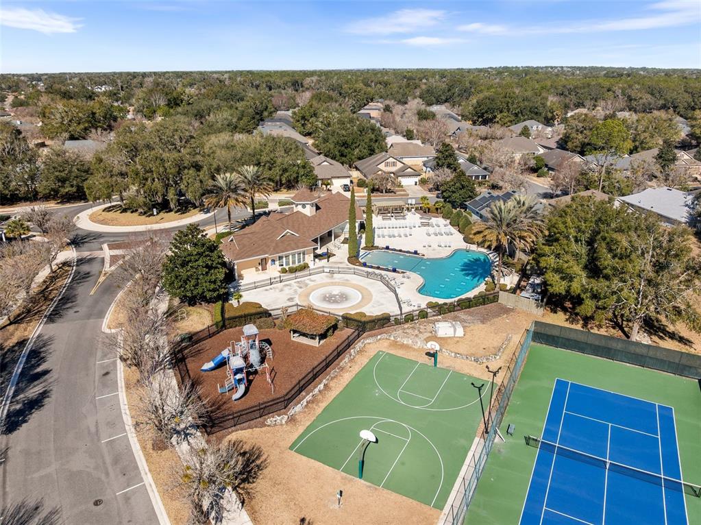 7638 Southwest 80th Drive Gainesville, FL 32608 - Photo 40 of 48 an aerial view of a house