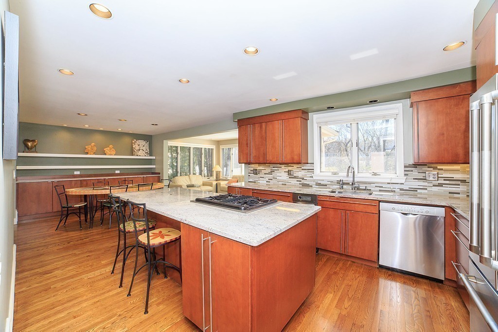 89 Redwood Road Newton, MA 02459 - Photo 5 of 28 Gallery Image 5
