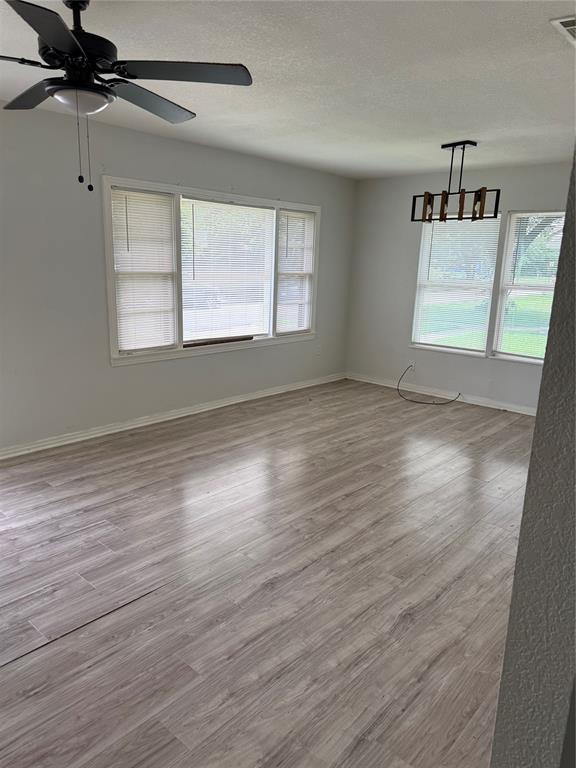 913 Hubert Street Waco, TX 76704 - Photo 4 of 12