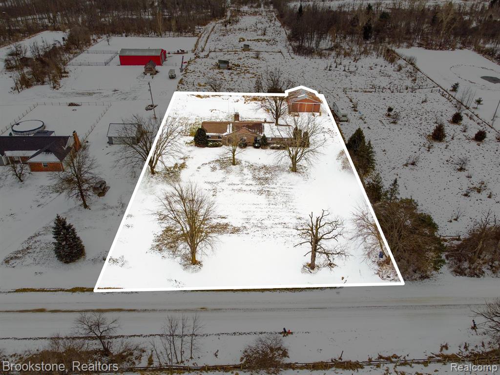 6269 West Ray Road Linden, MI 48451 - Photo 4 of 6