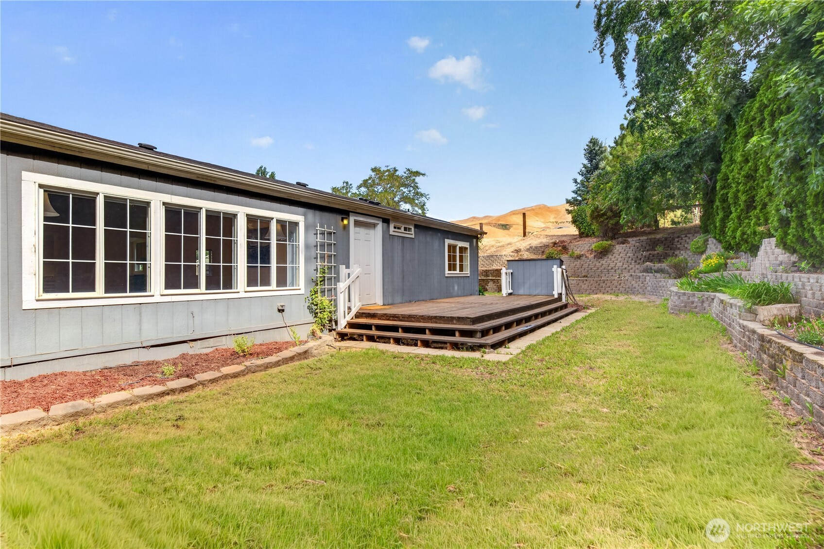 1800 Lower Monitor Road Wenatchee, WA 98801 - Photo 20 of 23