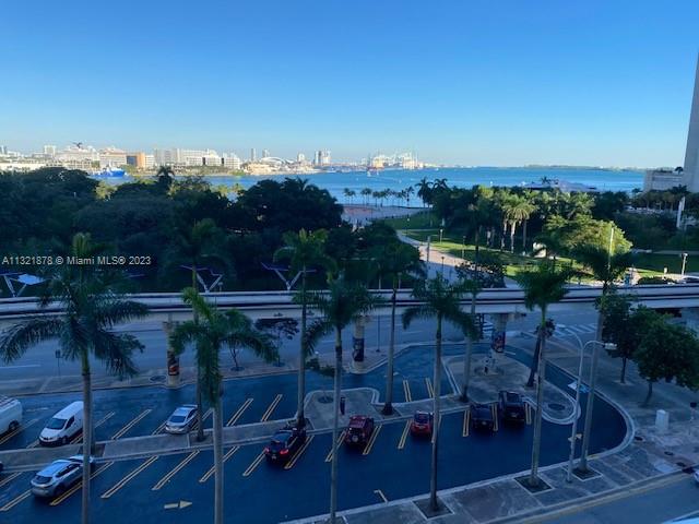 50 Biscayne Boulevard, Unit 709 Miami, FL 33132 - Photo 16 of 18