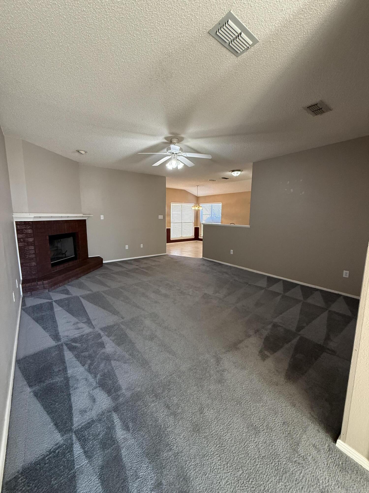 1708 77th Street Lubbock, TX 79423 - Photo 13 of 60 Living Room