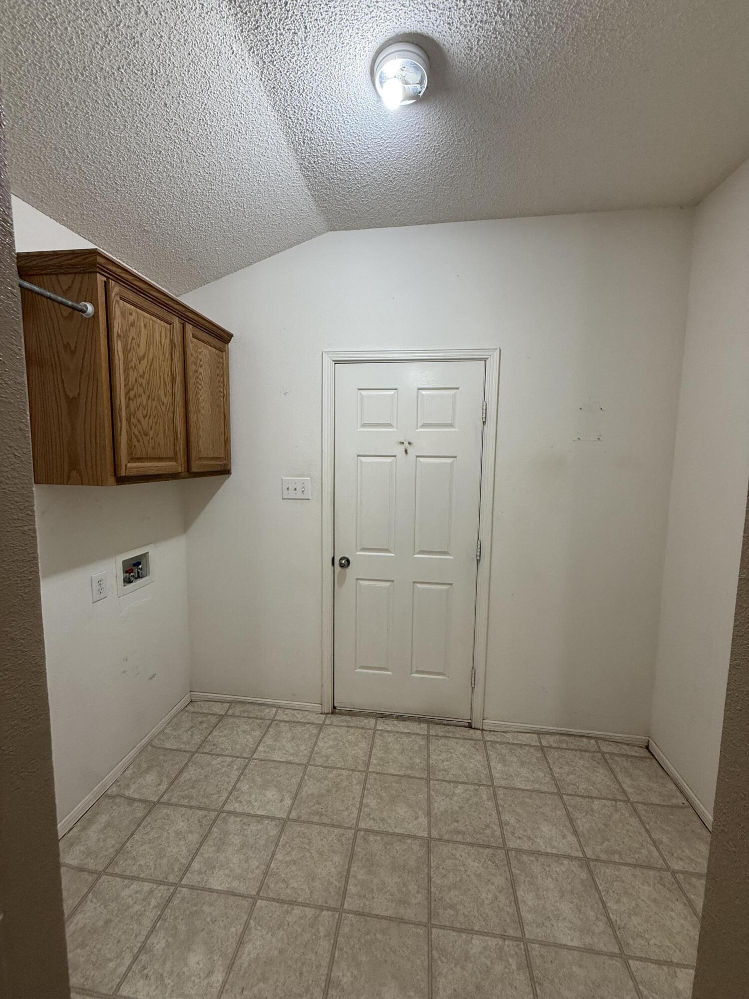 1708 77th Street Lubbock, TX 79423 - Photo 47 of 59 Utility Room