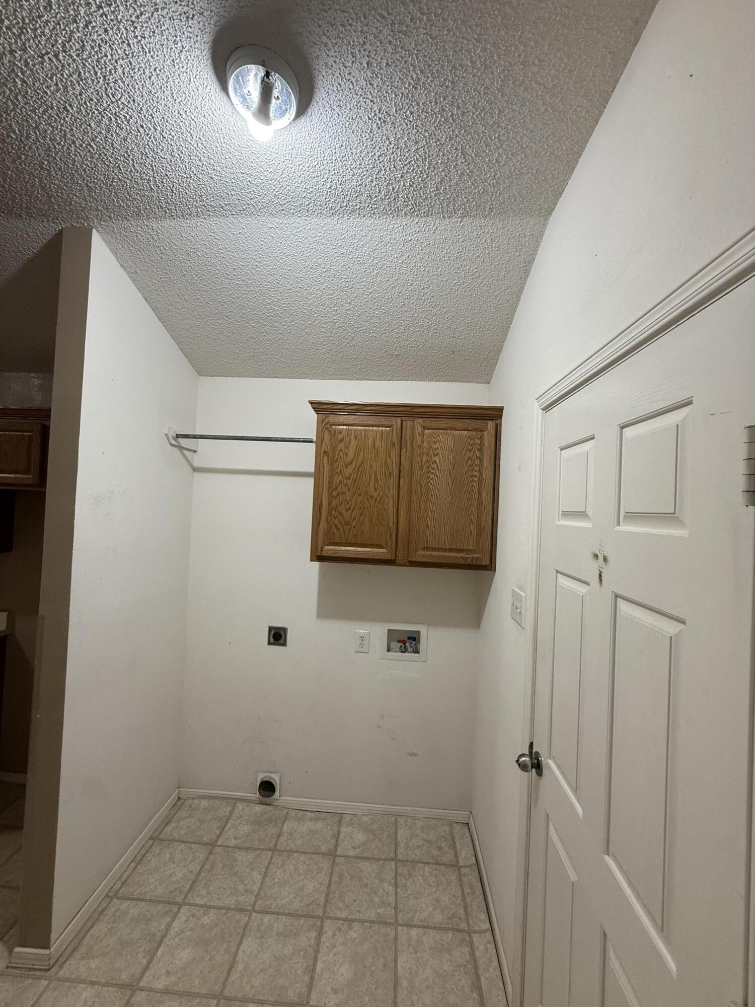1708 77th Street Lubbock, TX 79423 - Photo 49 of 60 Utility Room