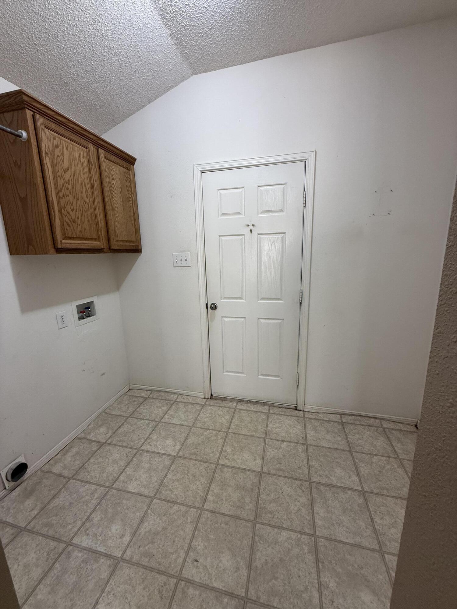 1708 77th Street Lubbock, TX 79423 - Photo 49 of 59 Utility Room