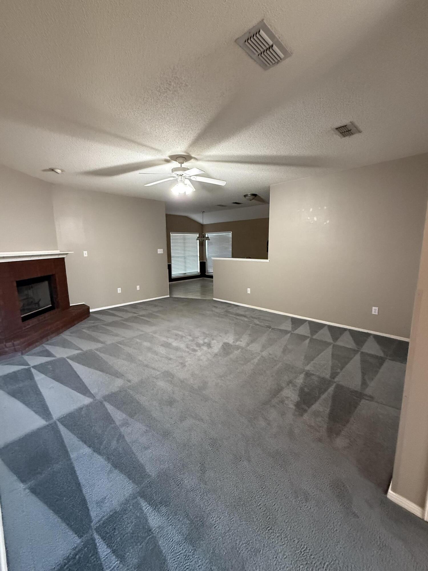 1708 77th Street Lubbock, TX 79423 - Photo 9 of 60 Living Room