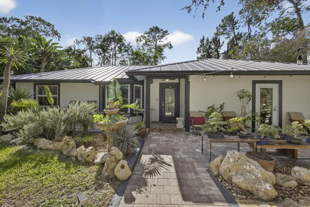 $650,000 | 17152 Sycamore Drive West, Loxahatchee, FL 33470
